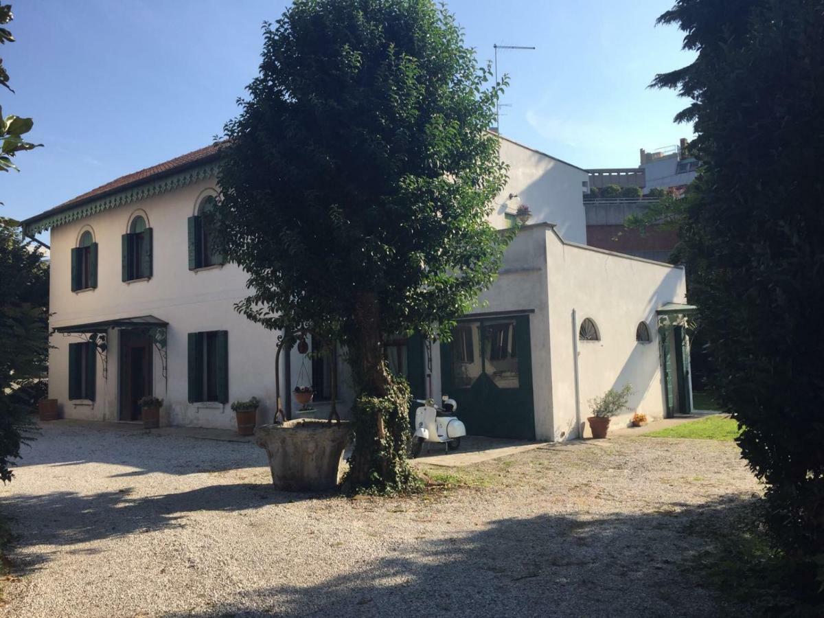 Casa Lunia Guesthouse Mestre Luaran gambar