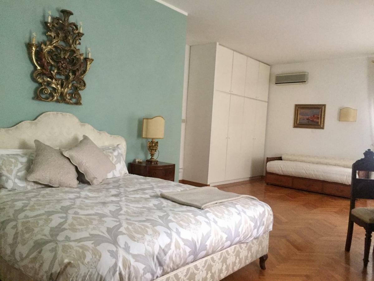 Casa Lunia Guesthouse Mestre Luaran gambar