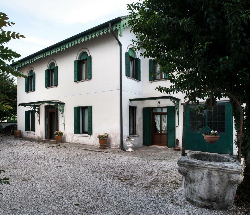 Casa Lunia Guesthouse Mestre Luaran gambar